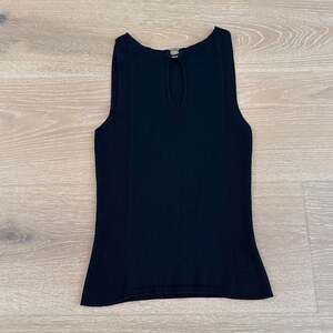 No Brand Sleeveless Knit Top Keyhole O Ring Details Size XS Black